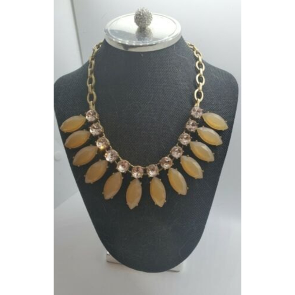 J CREW STATEMENT COLLAR NECKLACE TEARDROP OVAL CHAMPAGNE, PINK FACETED